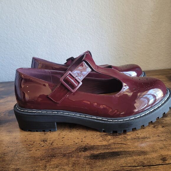 Torrid Women T-Strap Mary Jane Platform Shoes 12WW Burgundy Patent Leather Lug - Picture 1 of 10